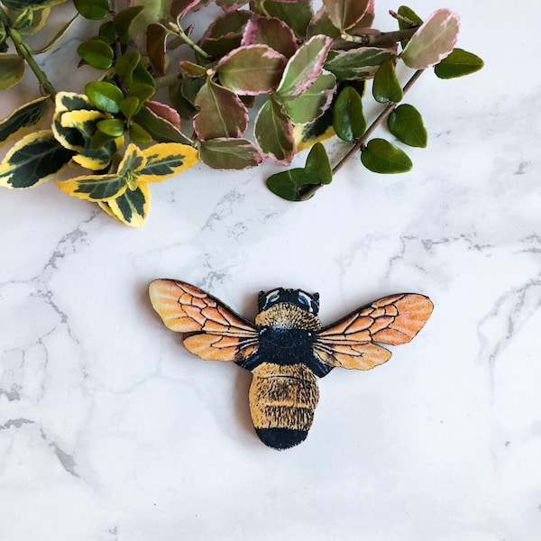 Bumble bees. wooden cutout for crafting and jewellery making.