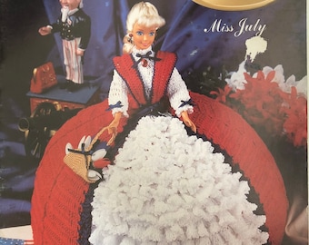 Annie's Attic Crochet Bett-Puppen-Muster Fräulein Juli Edelsteine des Südens Südliches Belle Barbie-Puppenkleid Originalmuster
