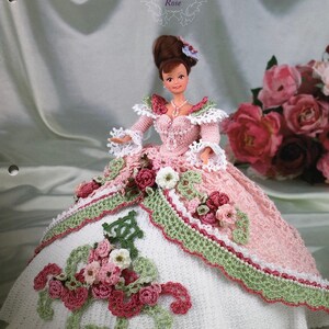 Annie's Attic Potter Häkelbett Puppenmuster Glorious Gowns „Rose“ Flower Garden Kollektion Barbie Puppenkleid Originalmuster