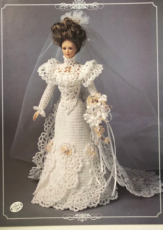 Grenier au Crochet lit poupée modèle robe de mariée 1995 tournant
