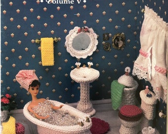 Annie's Attic Fashion Barbie-Puppe Wohnkultur Sammler Gilde Jahrhundertwende Badezimmermöbel-Set Originalmuster häkeln