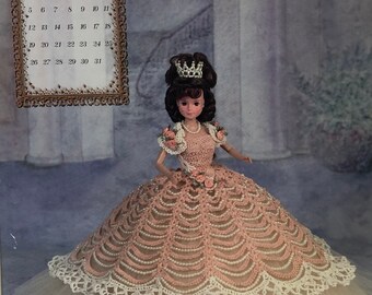 Annie's Attic Potter Häkelbett-Puppenmuster Oktober 1997 Master Crochet Die Royal Ballgowns Kollektion Barbie-Puppenkleid Originalmuster