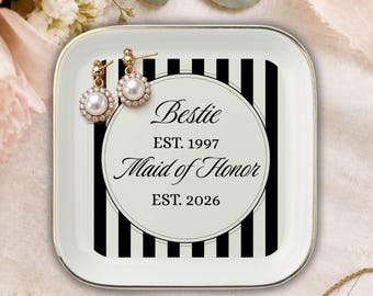 Maid of Honor Ring Dish Personalized Bridal Party Wedding Ring Trinket Dish Bride Bridesmaid Maid of Honor Wedding Party Keepsake