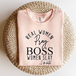 Las mujeres de verdad rezan, las mujeres jefas matan. Yo hago ambas cosas. SVG / Propietario de una pequeña empresa SVG / Camiseta motivacional SVG / Emprendedor SVG / Archivo PNG