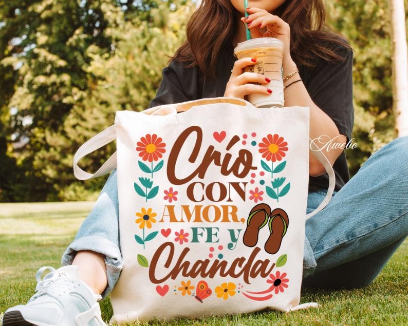 Crio con Amor Fe y Chancla PNG SVG | Rolig mexikansk mamma Svg | Latina Mama Sublimation Design | Blommig inspirerande mamma Svg Png bild 3