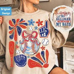 Béisbol coqueto PNG Béisbol femenino PNG Béisbol rojo blanco azul PNG Camiseta de béisbol retro Béisbol rojo blanco azul PNG Béisbol patriótico PNG