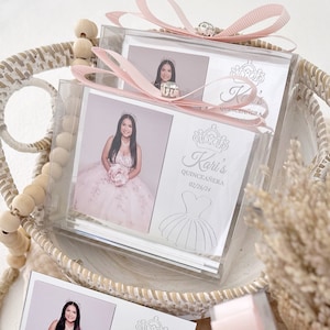 Custom Silver Quinceañera Photo Frame, Personalized Gift, Quinceañera Favor, Sweet 16 Party Gift, Sweet 16 Favor, Sweet 15 Favor, Mis Quince
