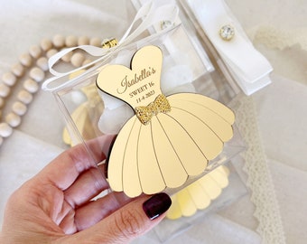 Custom Gold Quinceanera Favors, Sweet 16 Magnet, Mis Quince Anos Favor, Personalized Gift, Quinceanera Gift, Sweet 15 Favor, Bridesmaid Gift