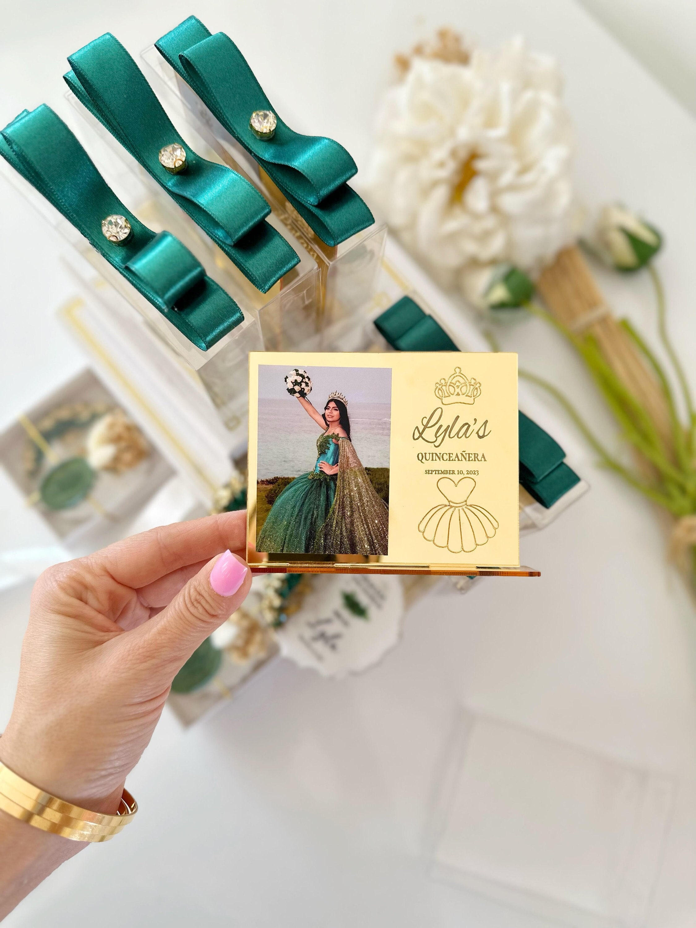 Custom Rose Gold Quinceañera Photo Frame, Personalized Gift, Quinceañera Favor, Sweet 16 Party Gift, Sweet 15 Photo Frame Favor, Mis Quince