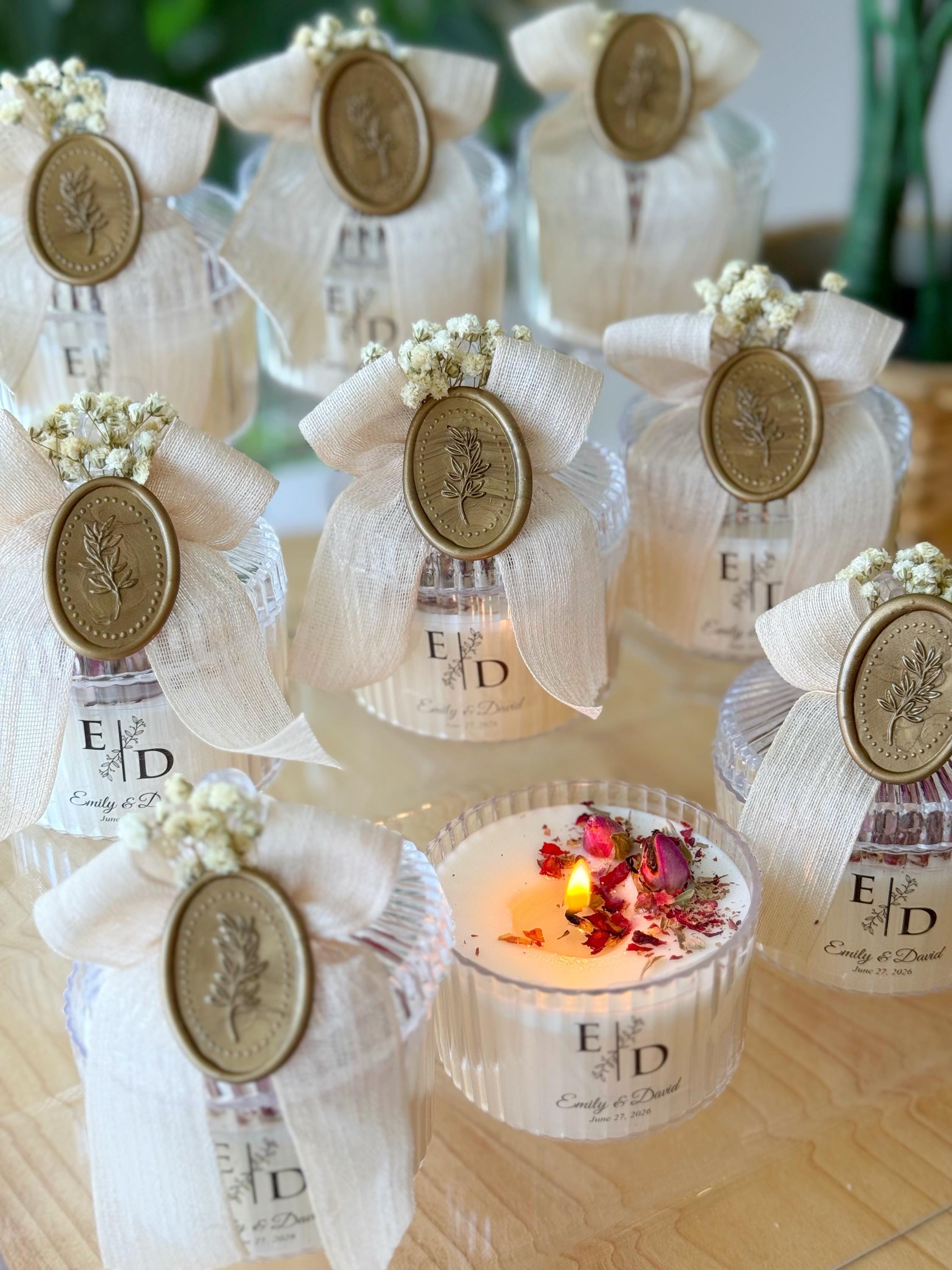 Personalized Wedding Favor Candle: Rose Dried Flowers, Soy Wax - Etsy