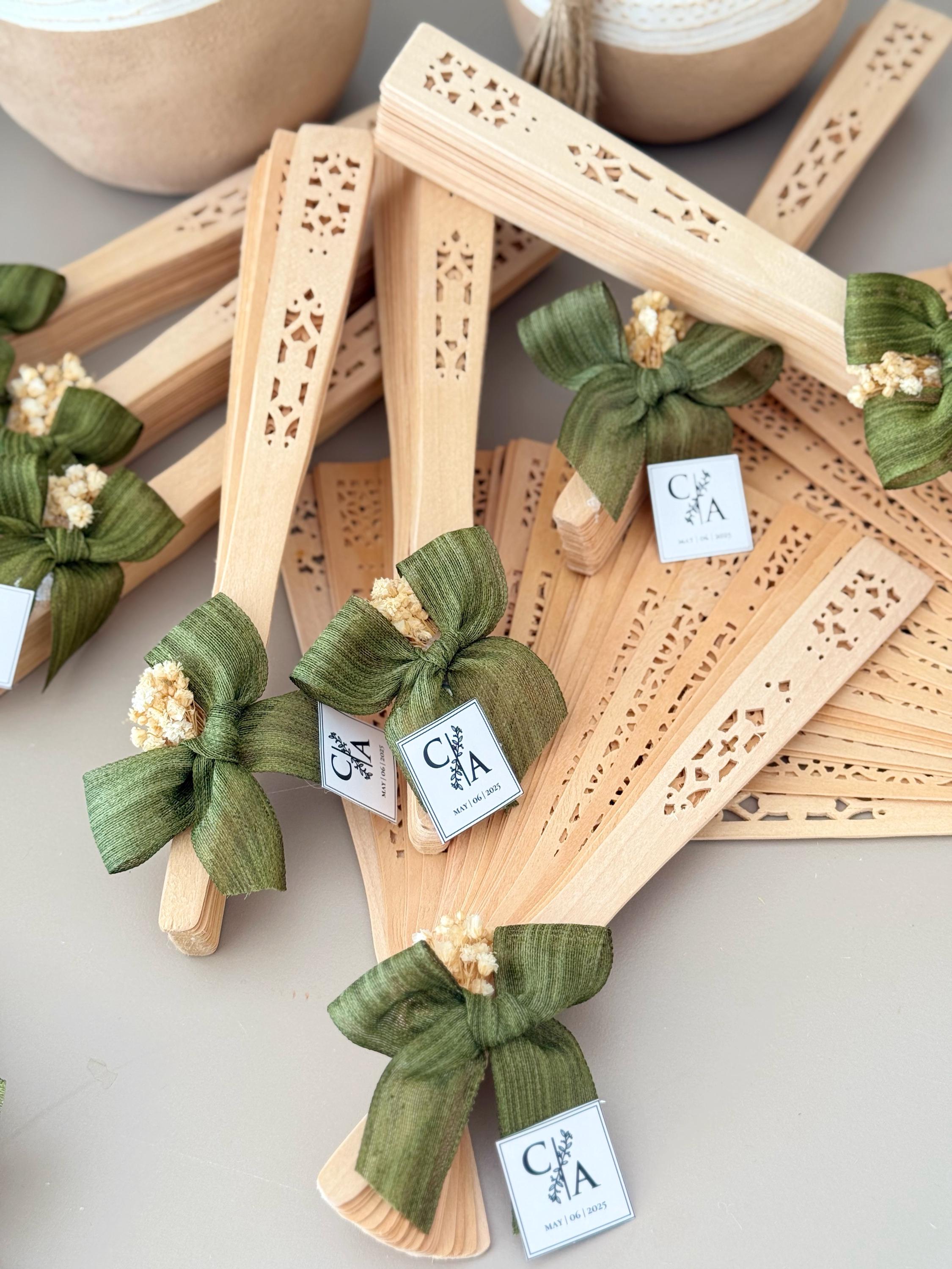 Custom Wooden Wedding Hand Fan Favor, Bulk Summer Wedding Favors, Custom Hand Fan, Bridesmaid Gifts Party Favors, Bridal Shower Hand Fan