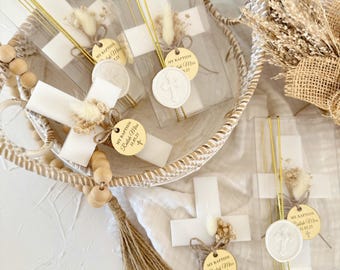 Recuerdos magnéticos con forma de cruz personalizados: regalo de bautizo hecho a mano