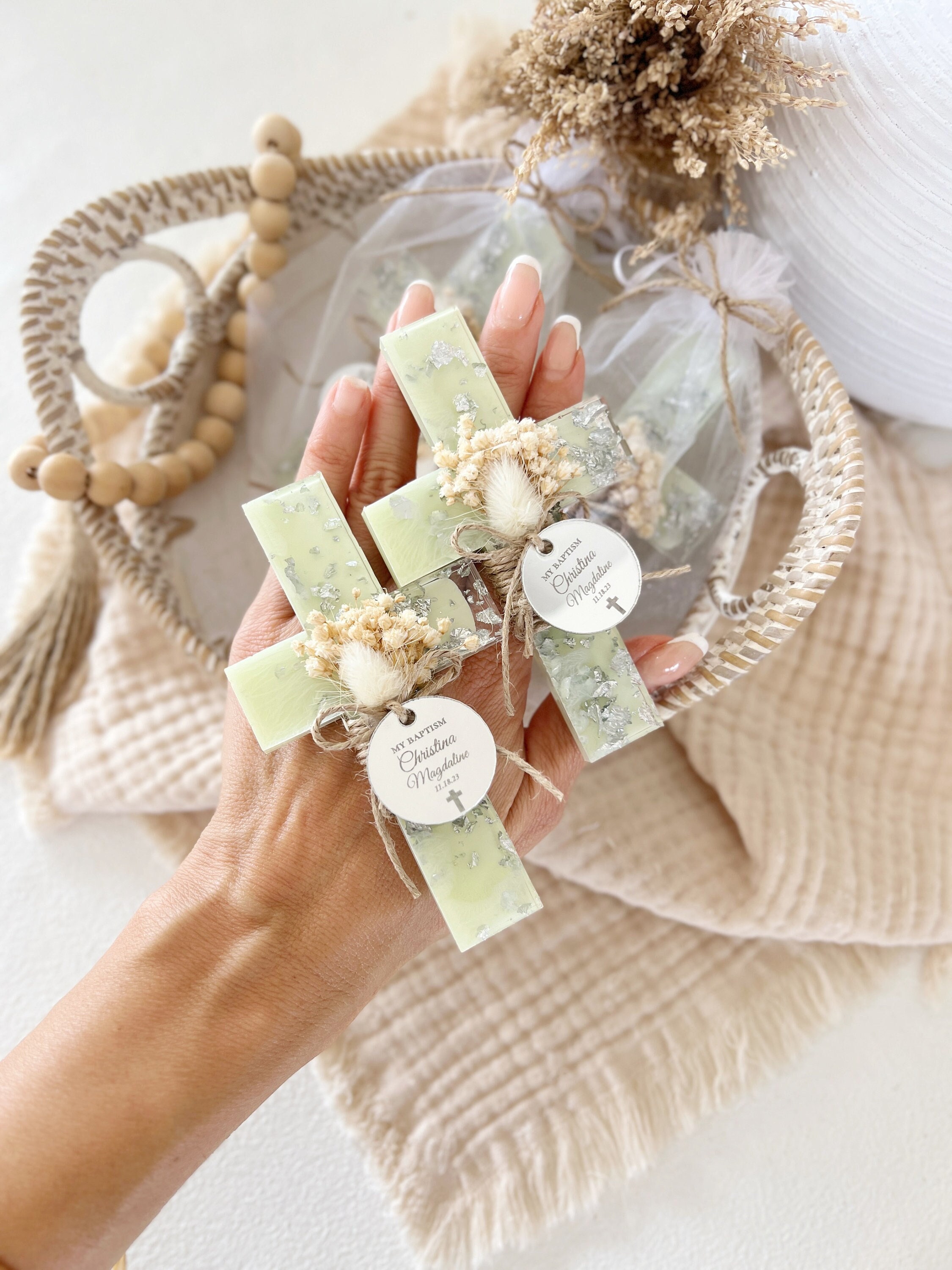 Saga Green Baptism Party Magnet Favors, Handmade Epoxy Magnet With Dried Flowers, Baptism Gift For Girl Boy, Christening Favors, Mi Bautizo