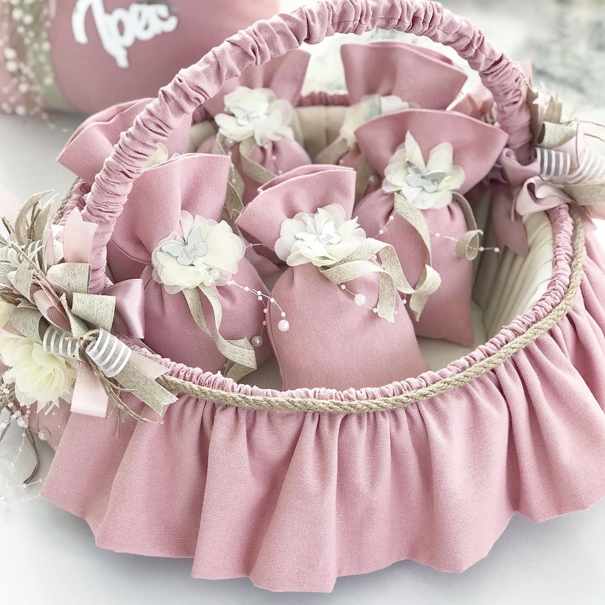 Cestino In Legno A Forma Di Cuore Per Fotografie Newborn, Dimensioni 42x42x12 Cm, Colore Bianco - Per Servizi Fotografici Per Neonati