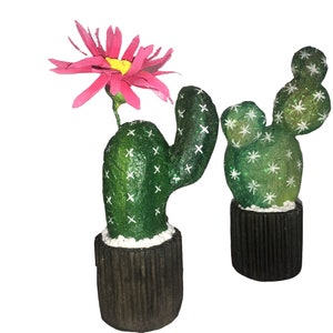 Plante de cactus en papier mâché, Livraison gratuite, Fait main, art du papier, décoration de la maison, ornement créatif