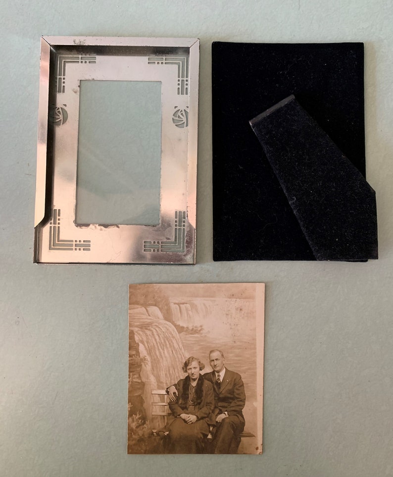 Art Deco Intricately Detailed Chrome Picture Frame with Vintage Niagra Falls Photo