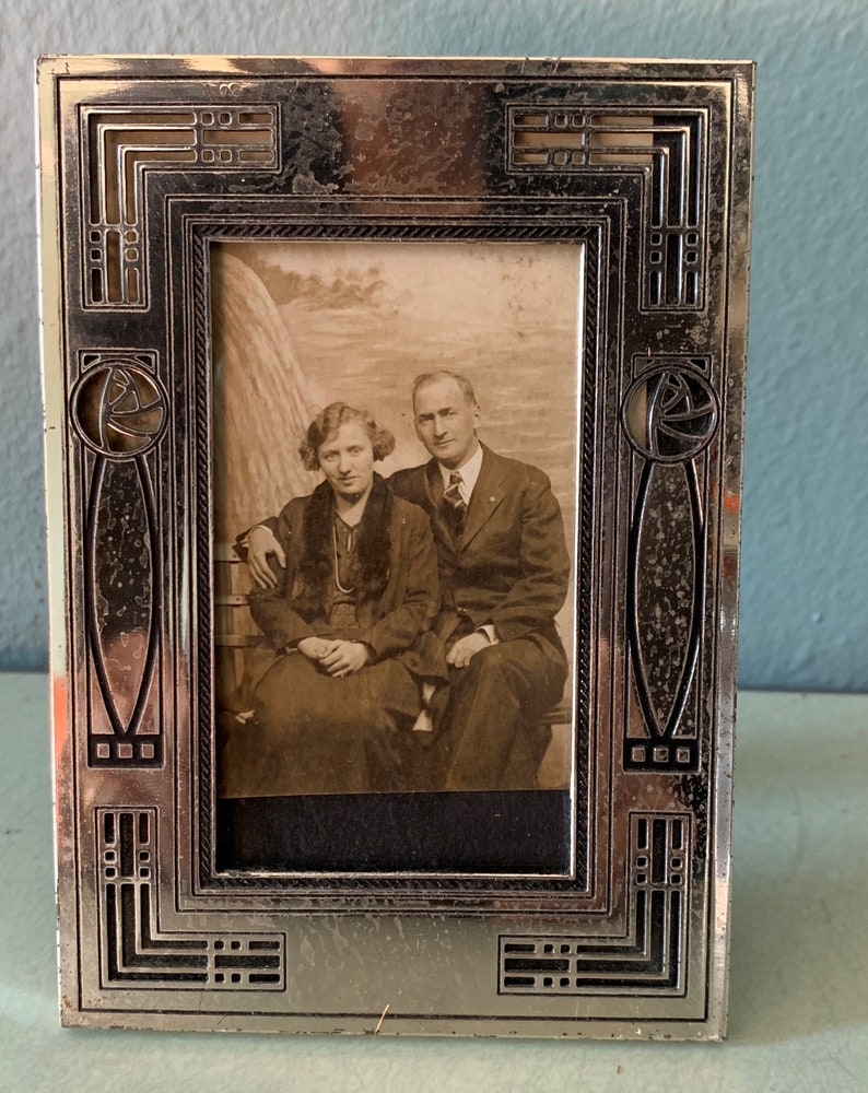 Art Deco Intricately Detailed Chrome Picture Frame with Vintage Niagra Falls Photo
