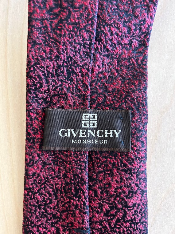 Givenchy tie 1980s iconic fashion - image 4