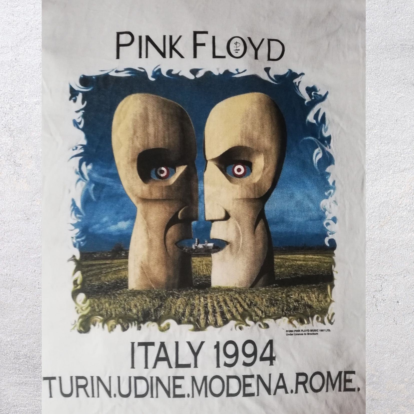 Vintage T-shirt - PINK FLOYD Italy Tour 1994 - Division Bell Vintage T-shirt - PINK FLOYD Italy Tour 1994 - Division Bell