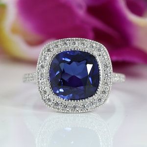Cushion Cut Blue Sapphire Halo Engagement Ring, Cushion Solitaire Ring, Sapphire Bridal Ring, Halo Wedding Ring, Anniversary Gift Ring