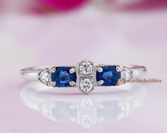 Minimalist Vintage Art Deco Ring, Oval Blue Sapphire Ring, Bezel Set Engagement Ring, Dainty Ring, Six Stone Ring, Tiny 925 Silver Ring