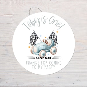 Etichette per compleanno con auto da corsa / Bomboniere personalizzate per feste per bambini / Adesivi personalizzati per sacchetti di festa / Compleanno per bambini / Auto / Nome / Età