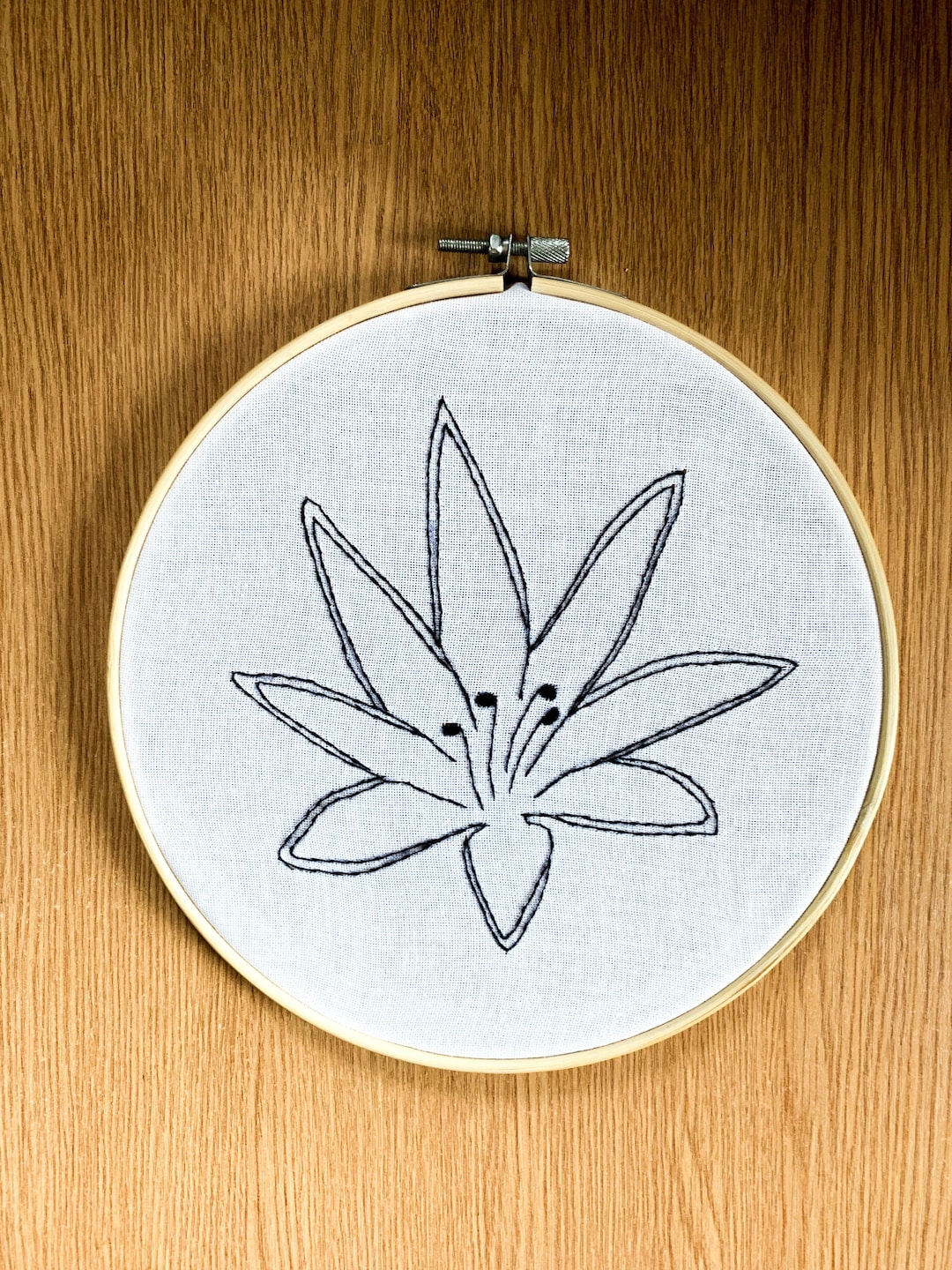 Single Line Embossing Pattern PDF Embroidery Pattern, One Line Design, Lily Flower Embroidery, Nature ...