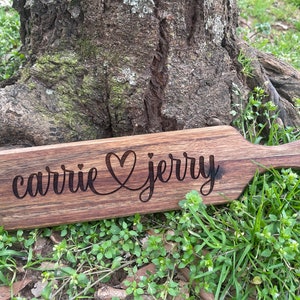 Personalized Acacia Wood Serving Board Valentine&#39;s Day Gift Wedding Gift Anniversary Gift Customized Serving Board Charcuterie Board