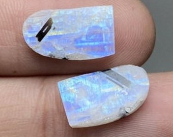 Blue flashy rainbow pair gemstone cabochon top quality sunstone