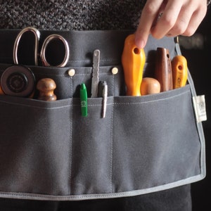 Waxed Canvas Work Apron | Craftsmen Apron - Chef Apron - Gardener Apron - Carpenter Apron