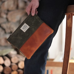 Waxed Canvas Zipper Pouch | Leather Pouch - Zipper Pouch - Camping Pouch - Bushcraft Case - Army Pocuh - Military Pouch