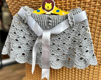 Jupe bébé au crochet fait à la main, vêtements de bébé au crochet personnalisés, cadeau fait à la main sur mesure, cadeau de douche de bébé