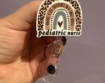 Carrete de credencial pediátrico