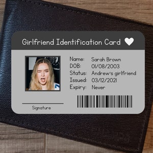 Carte d'identité petite amie, carte portefeuille en métal personnalisée, cadeau personnalisé, cadeau petit ami, cadeau d'anniversaire pour petit ami, cadeau d'anniversaire pour lui