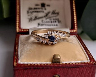 1987 Vintage 9ct Gold Sapphire White Topaz Ring. Minimalist Ring Vintage 9ct Gold Ring (ref00u)