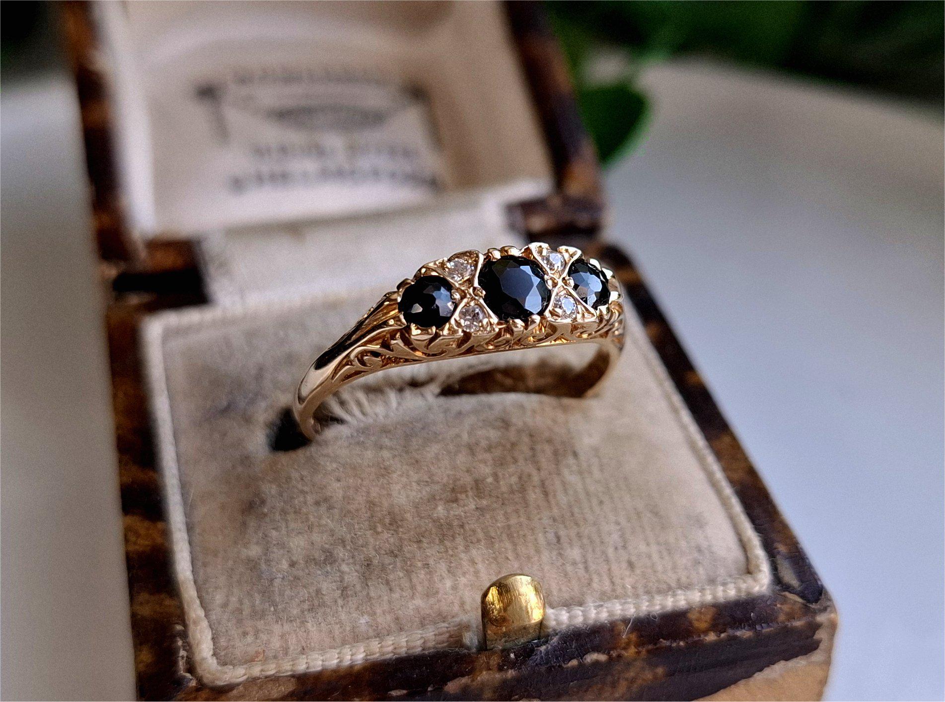 SCROLLED DESIGN 1980s Vintage 9ct Gold Black Sapphire and White Topaz Ring. RESIZING AVAiLABLE Vintage 9ct Gold Sapphire Ring (ref00k)