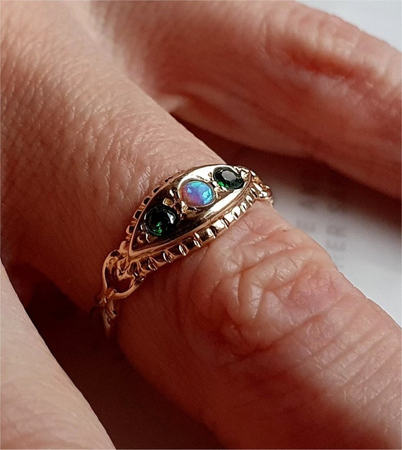 Vintage Fancy 9ct Gold Opal and Emerald Ring, Gol… - image 2
