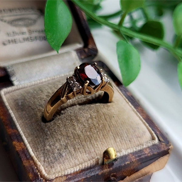 RARE Vintage 9ct Gold Garnet And Diamond Ring, RESIZING AVAILABLE! Gold Garnet Diamond Ring. (ref00f)