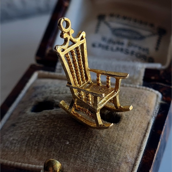 Vintage 9ct Gold Rocking Chair Charm / Pendant