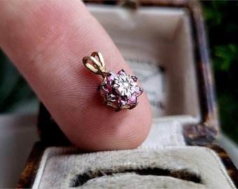 STUNNING Vintage 9ct Gold Ruby And Diamond Pendant, GORGEOUS!! (ref00g)