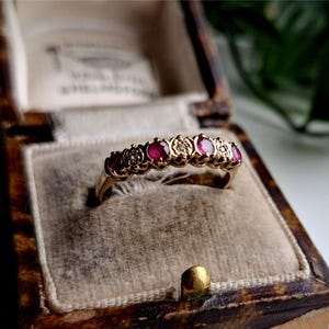 STUNNING 1980s Vintage 9ct Gold Ruby And Diamond Eternity Ring. 3 DiAMONDS! STATEMENT PIECE [Ref00s]