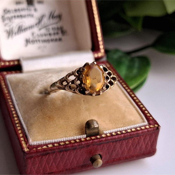 1970s Vintage 9ct Gold Citrine Ring. VERY UNIQUE Resizing Available, Citrine rings. 9ct Gold citrine Ring (ref00y)