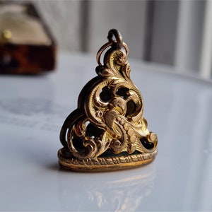 HEAVY Vintage Old 9ct Gold Fob Pendant. Bardzo szczegółowy