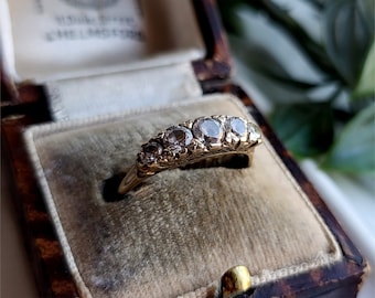 STUNNiNG Vintage 9ct Gold White Topaz Eternity Ring. VERY SPARKLY. STATEMENT RiNG (Ref00N)