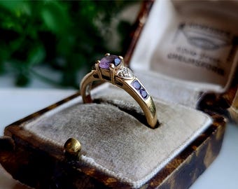 AMAZING Vintage 9ct Gold Amethyst Diamond Ring. 2 DiAMONDS! STATEMENT Ring. 9ct Gold Diamond Ring. 9ct Gold Amethyst Ring . (Ref00g)