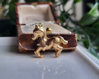 1960s Vintage 9ct Gold Horse Charm / Vintage 9ct Gold Horse Pendant. VERY DETAILED (ref00t)