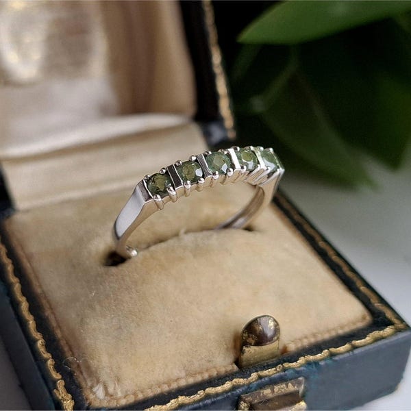 PRETTY 9ct Peridot Eternity Ring. RESIZING AVAILABLE (Ref03)