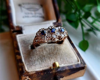 STUNNING 1963 Vintage 9ct Rose Gold Blue And White Topaz Ring. STUNNING RING, 9ct Gold Ring (Ref00t)