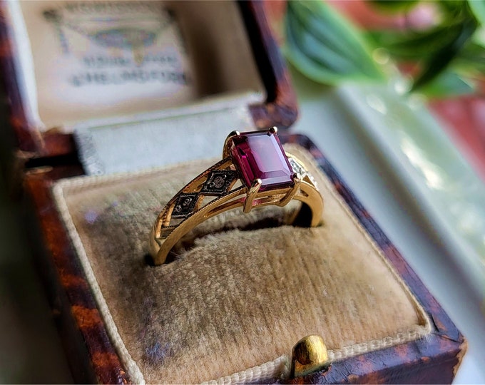 STUNNING Vintage 9ct Gold Ruby Diamond Ring. FREE RESIZING Etsy