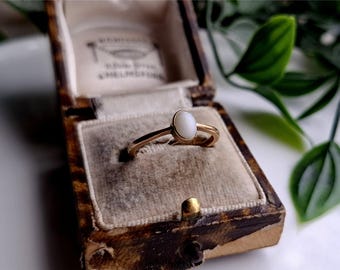 MINIMALISTISCHE vintage 9kt gouden opaalring. GROOTTE AANPASSEN BESCHIKBAAR Ring met gouden opaal. Vintage opaalring. Gouden opaalringen (ref00j)